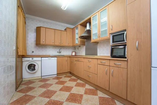 Piso en travesía Bayona 4, Pamplona — 29