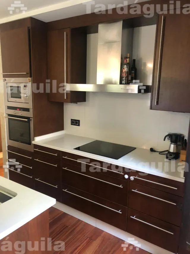 EXCLUSIVA VIVIENDA EN EL CENTRO HISTORICO CON VISTAS ESPECTA - foto 2