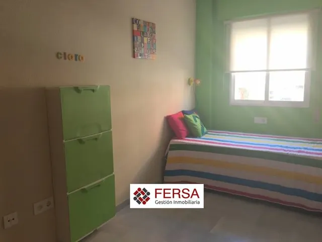 PISO AMUEBLADO EN ALQUILER CON ZONAS COMUNES CON JARDINES Y PISCINA — 16
