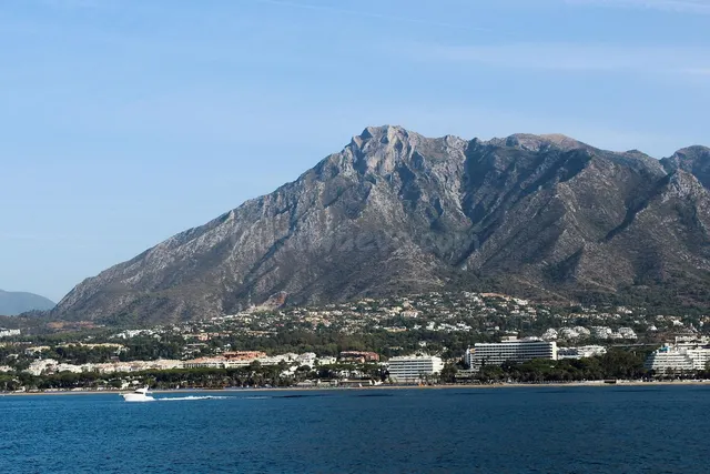 Solar con proyecto urbanístico en Marbella centro - foto 3