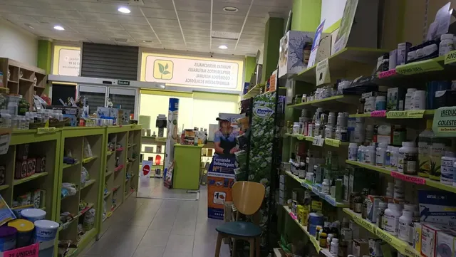 SE VENDE LOCAL COMERCIAL PARA INVERSORES, CON ACTIVIDAD MONT