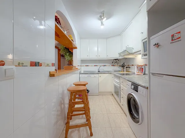 Parquemar! Exclusivo y Único, apartamento tipo bungalow con Colosal Terraza privada en urbanización privilegiada con preciosa piscina comunitaria (400 mts playa) — 20