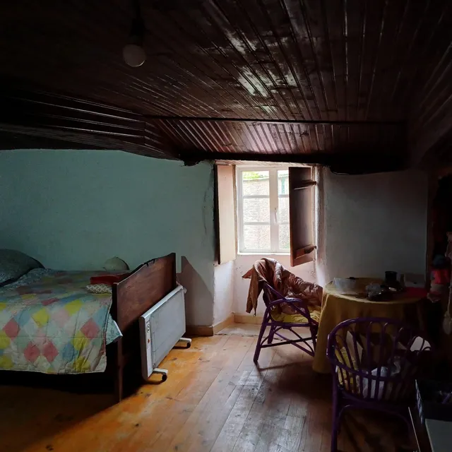 SE VENDE CASA DE ALDEA EN ARZUA PARA REFORMAR — 21