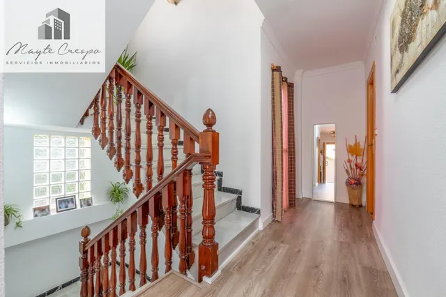 CHALET CON PISCINA Y JARDÍN A SOLO 10 MINUTOS DE GRANADA — 32