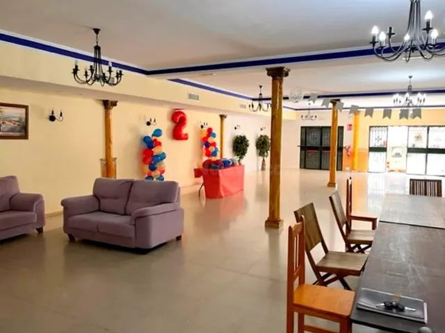 NAVE INSDUSTRIAL EN PERFECTAS CONDICIONES EN EL POLÍGONO DE 