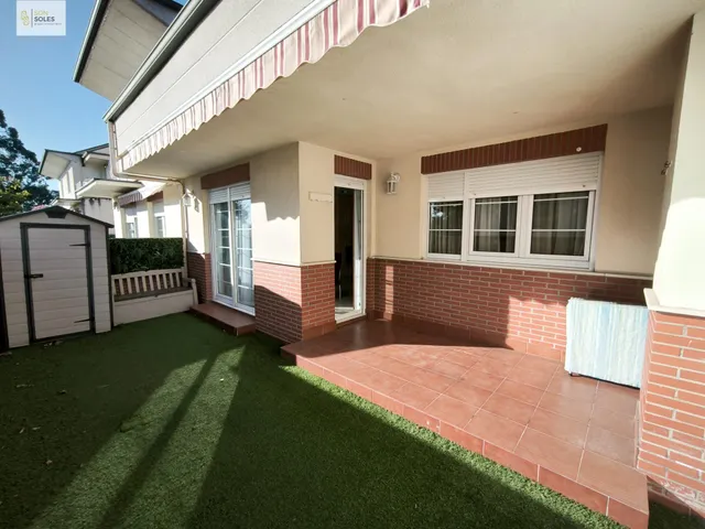 MARAVILLOSO CHALET ADOSADO DE 3 habitaciones EN LA ZONA DE P