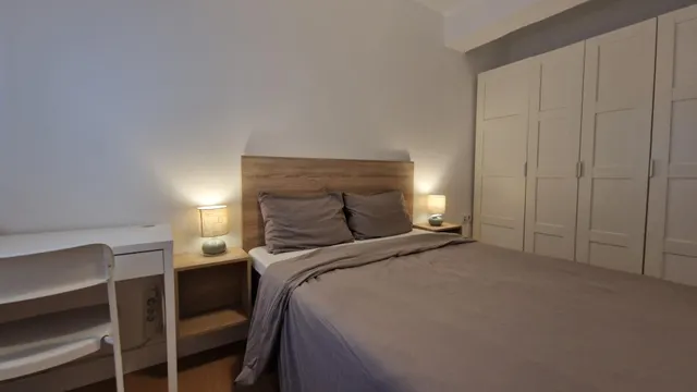 Vivienda de 3 Dormitorios en alquiler en régimen de VIVIENDA HABITUAL en Carlos Haya — 12
