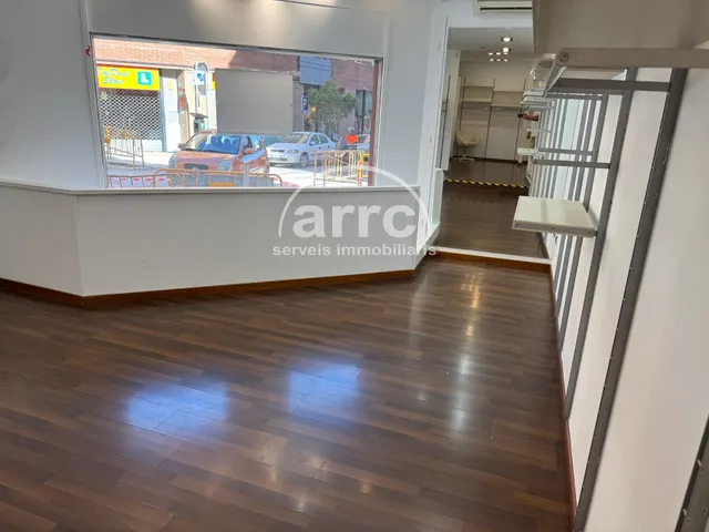 LOCAL COMERCIAL - PREMIÀ DE MAR (CENTRO) — 10