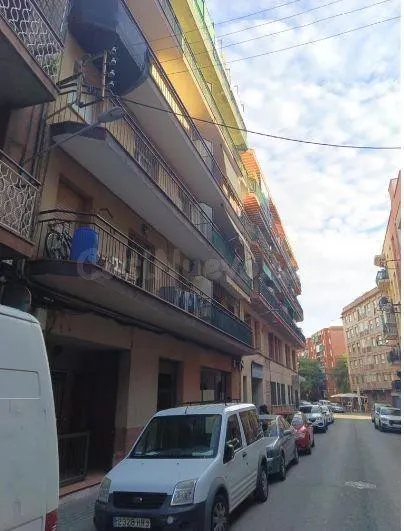 SE VENDE piso OKUPA en C Marathon de Mataró - foto 3