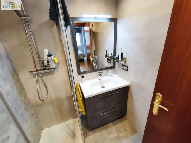 ¡TU OPORTUNIDAD EN SALBURUA! 85m2-3 habitaciones, SUR, garaje y trastero incl. - Urbanización zonas verdes  + Trastero 16m2 — 21