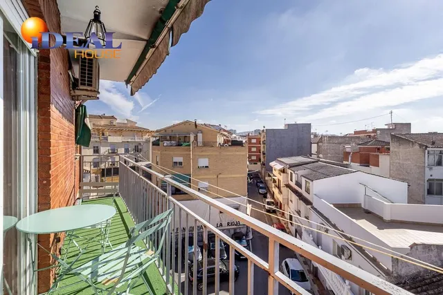 Magnífico piso ideal para invertir o para vivir sin vecinos y con vistas despejadas. — 2