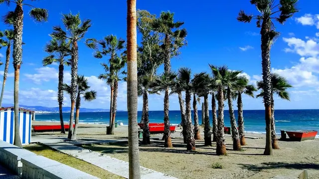 Parcela urbanizable frente a playa Marbella con alto potenci