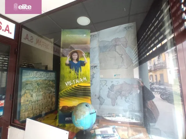LOCAL EN EL CENTRO DE JEREZ CON GRAN AFLUENCIA DE PASO!! — 4