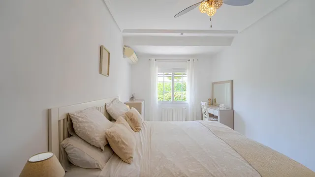 Villa 3 habitaciones 211m² en venta - Los Dolses — 28
