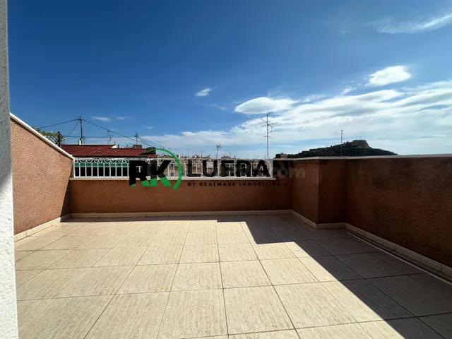 ÁTICO A LA VENTA CON VISTAS AL CASTILLO EN AVENIDA JIJONA -  - foto 2