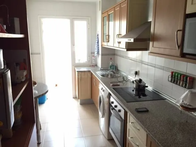 San isidro. Piso 3 habitaciones, balcon, cocina independient - foto 2
