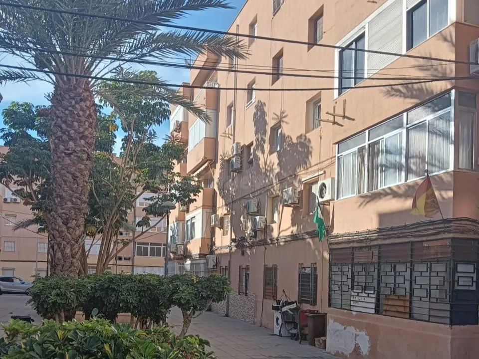 Venta de piso en Almería (Almería)