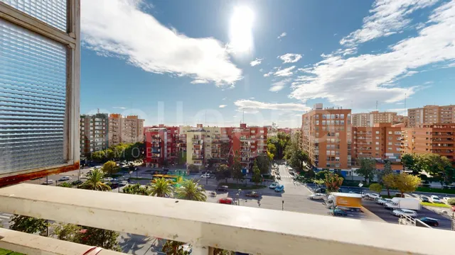 Tu próximo hogar en Avenida del Cid te espera: luminoso, cóm - foto 3