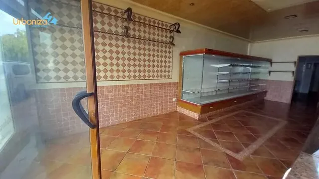 Local comercial 162m² en venta - Jardines del guadiana - foto 3