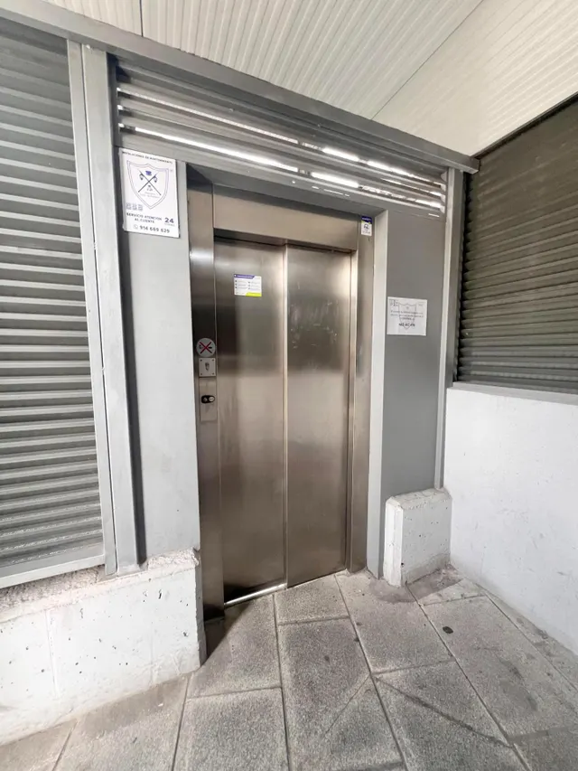 Se vende plaza de garaje en la zona centro de Móstoles. — 12