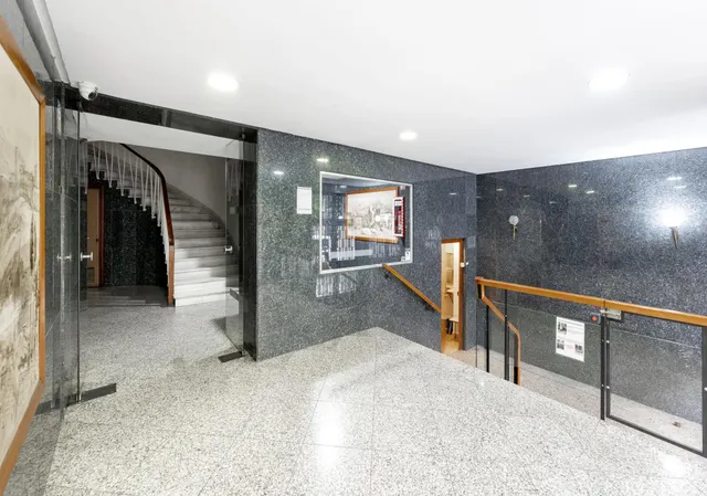 PISO DE 5 DORMITORIOS EN CALLE RECOGIDAS — 32