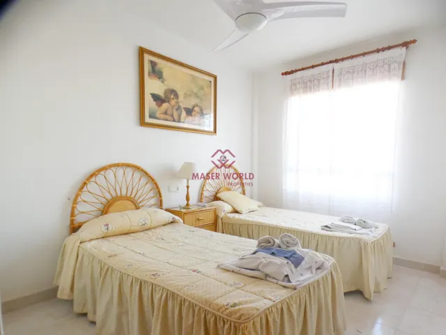 SE VENDE PISO EN RESIDENCIAL CON PISCINA COMUNITARIA Y GARAJE MUY CERCA DE LA PLAYA — 13