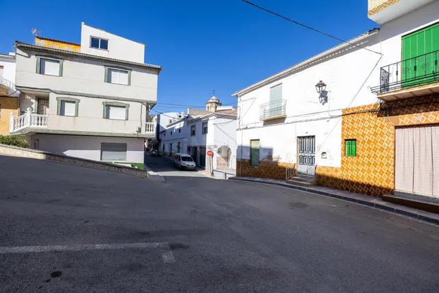 !! Amplia vivienda en pleno centro a precio irresistible!! - foto 3