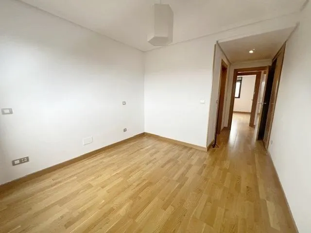 Piso en Urbanización privada con piscina — 15