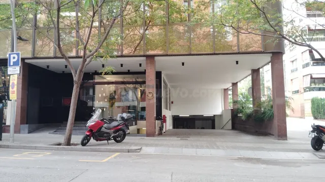 Parking 8m² en alquiler - Barcelona — 2