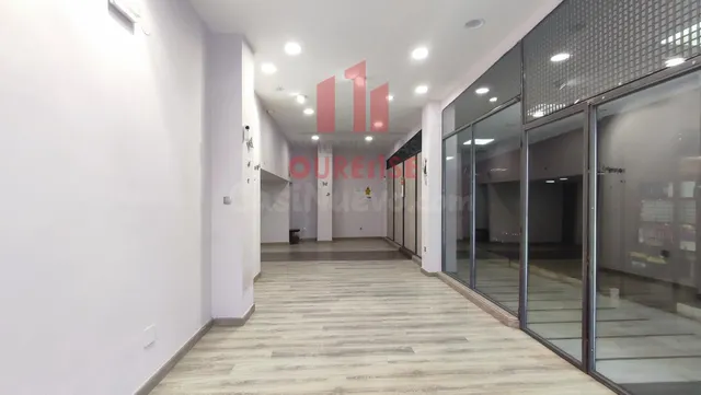 LOCAL COMERCIAL EN LA ZONA DEL COUTO - foto 5