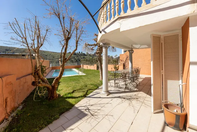 PRECIOSA CASA EN CARRETERA DE LA SIERRA — 29