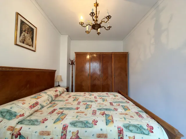 Casa con patio, terraza y acceso a dos calles en el centro de Beniarjó — 33