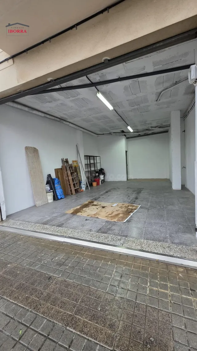 LOCAL COMERCIAL EN EL CENTRO DE TORDERA — 2