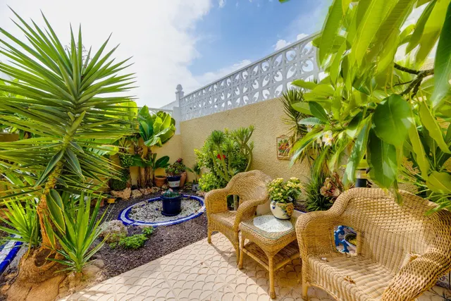 Venta de Villa Independiente con piscina Villamartín Orihuela Costa — 14