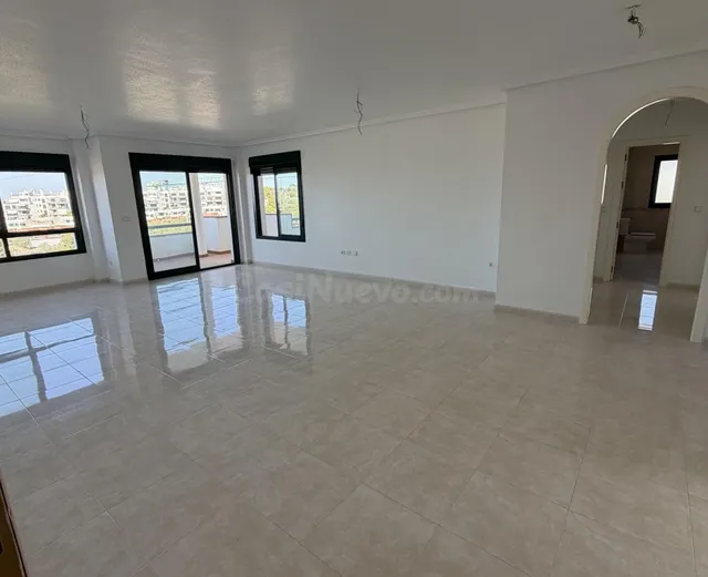 Apartamentos de obra nueva listos para entrar a vivir en Lom - foto 3
