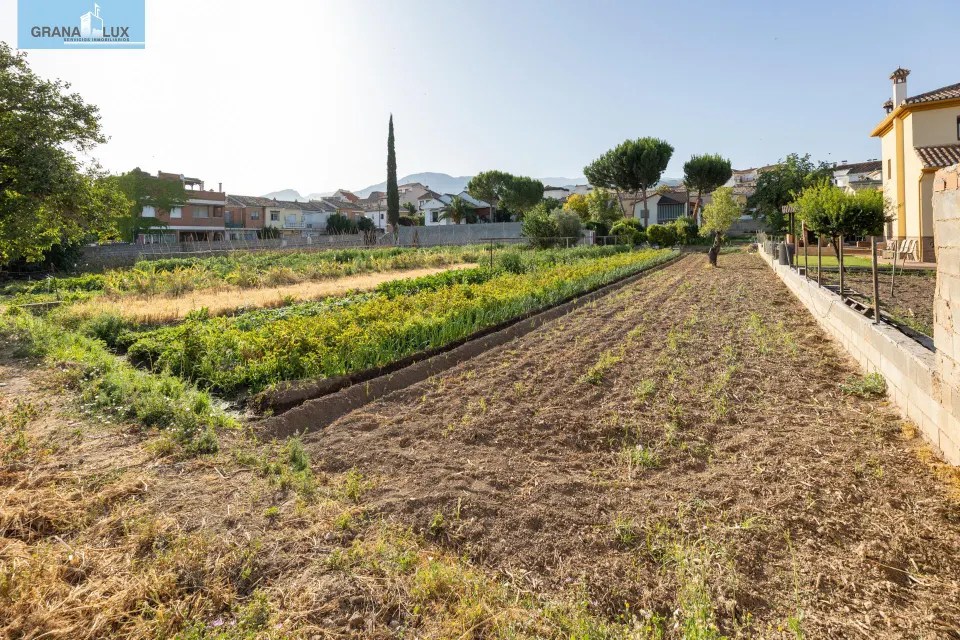 TERRENO URBANO 1060m EN LA ZUBIA