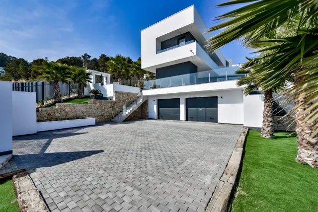 Impresionante villa moderna en una ubicación privilegiada con vistas al mar — 8