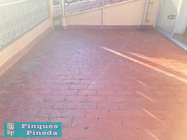 Edificio con local y 2 viviendas en Tordera — 34