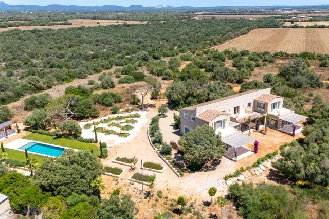 Exclusiva finca de lujo con impresionantes vistas a Cabrera 