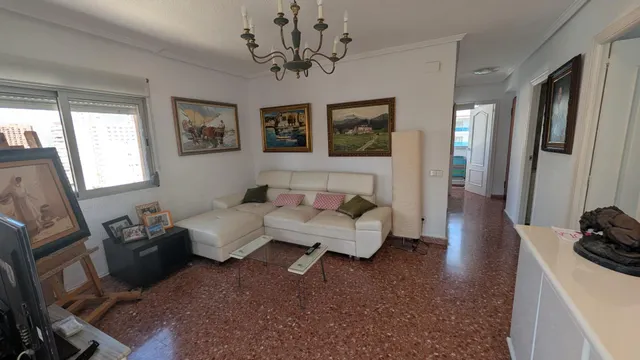 Apartamento con vistas, parking y piscina a un paso de la playa de Levante Benidorm! www.euroloix.com — 16