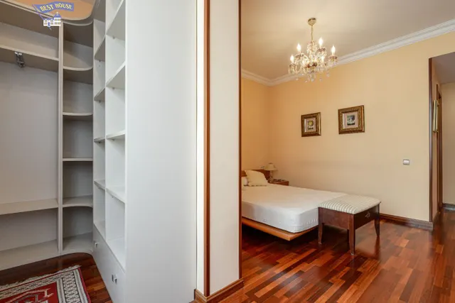 PISO EXCLUSIVO — 13