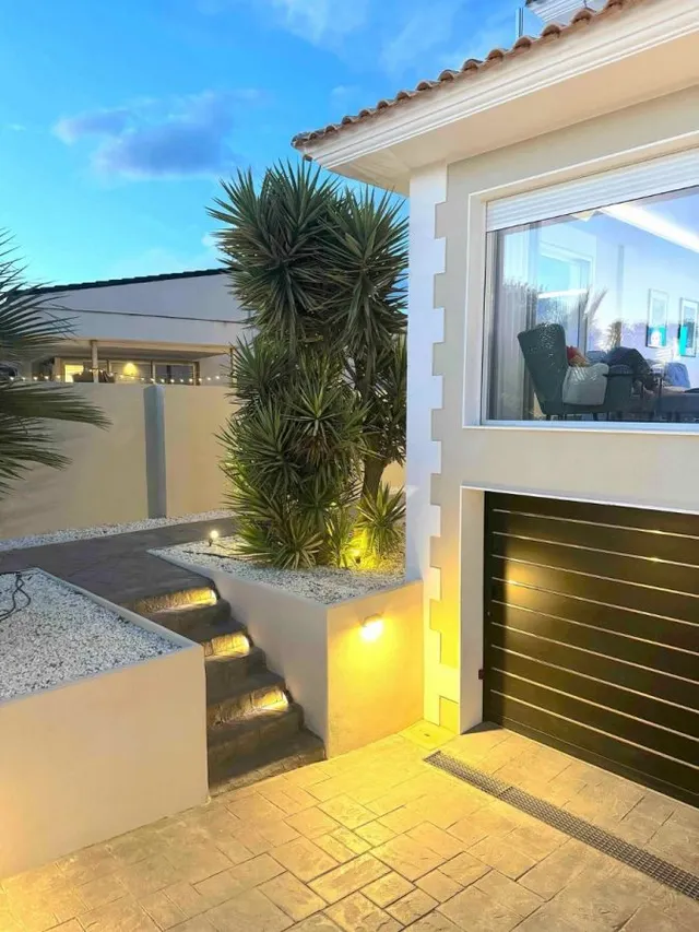 Villa 4 habitaciones 350m² en venta - Pueblo — 24