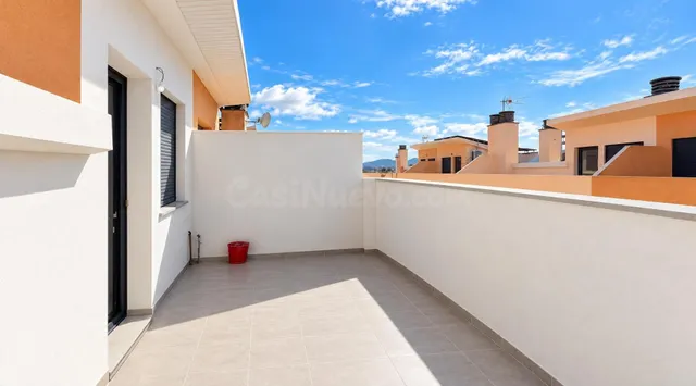 DEL PATIO A LA PISCINA. DE LA TERRAZA A LA MONTAÑA. ENTRE AMBOS, 161 M2 PARA TERMINAR A TU MANERA.!! — 2
