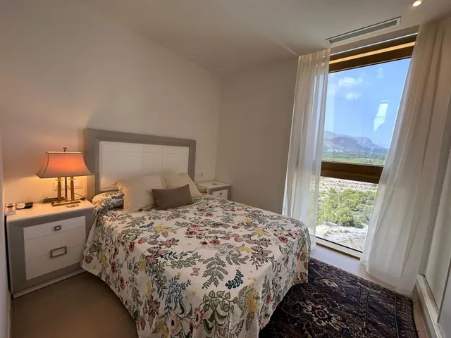 Se vende magnifico apartamento en el icónico edificio Intempo, zona Poniente — 22
