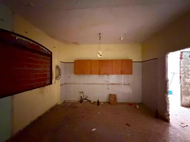 Negocio en Motril: Local comercial de 78m2 con potencial inversor — 8