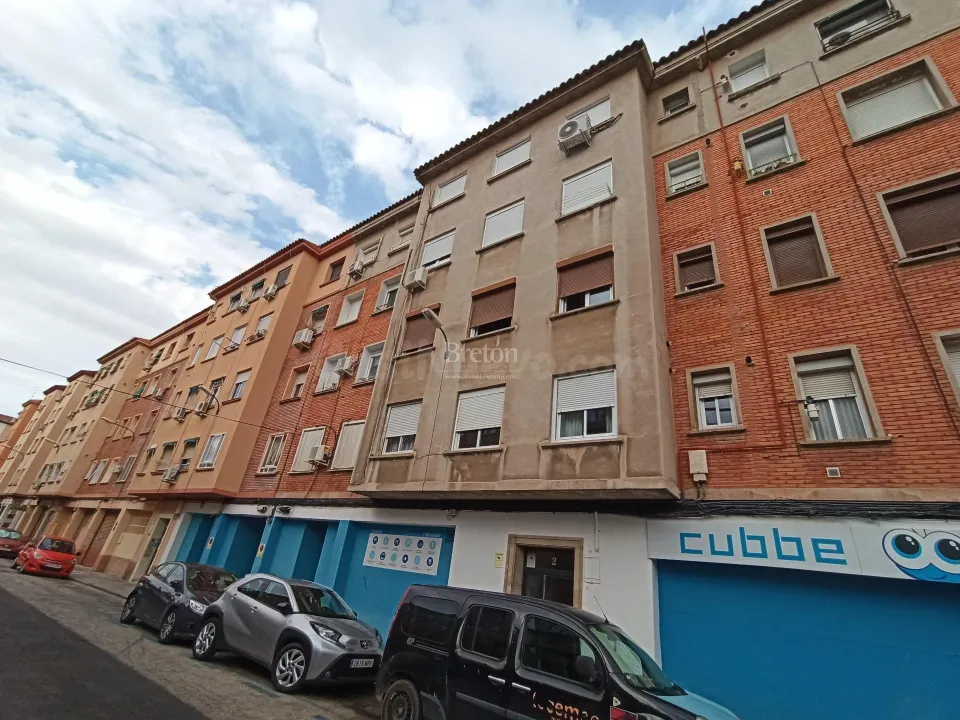 Bonito piso amueblado. Personal de  Hospitales, funcionarios o perfil similar.