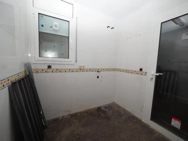 SE VENDA CASA UNIFAMILIAR EN CUBELLES, ZONA MAS TRADER — 9