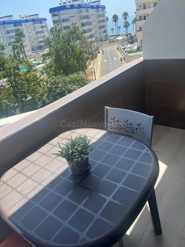 Apartamento en 2a línea de playa en Benalmádena Costa — 2