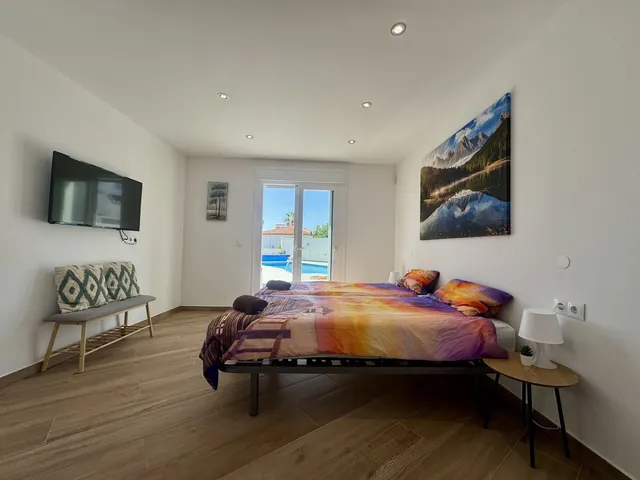Chalet 4 habitaciones 258m² en venta - Costa Del Sol — 28