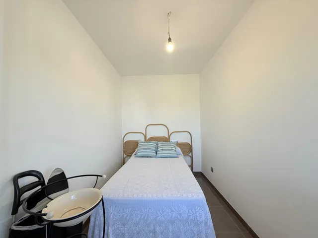 APARTAMENTO CON PISCINA COMUNITARIA Y PARKING EN JESUS I MARIA, DELTEBRE — 24